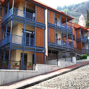On Saadi Str Old Апартаменты